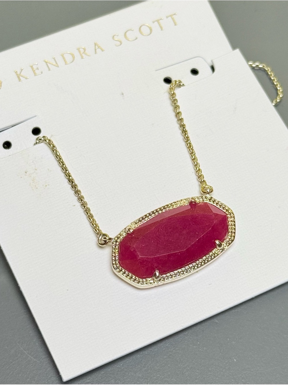 Kendra Scott Delaney Gold Necklace in Maroon Jade